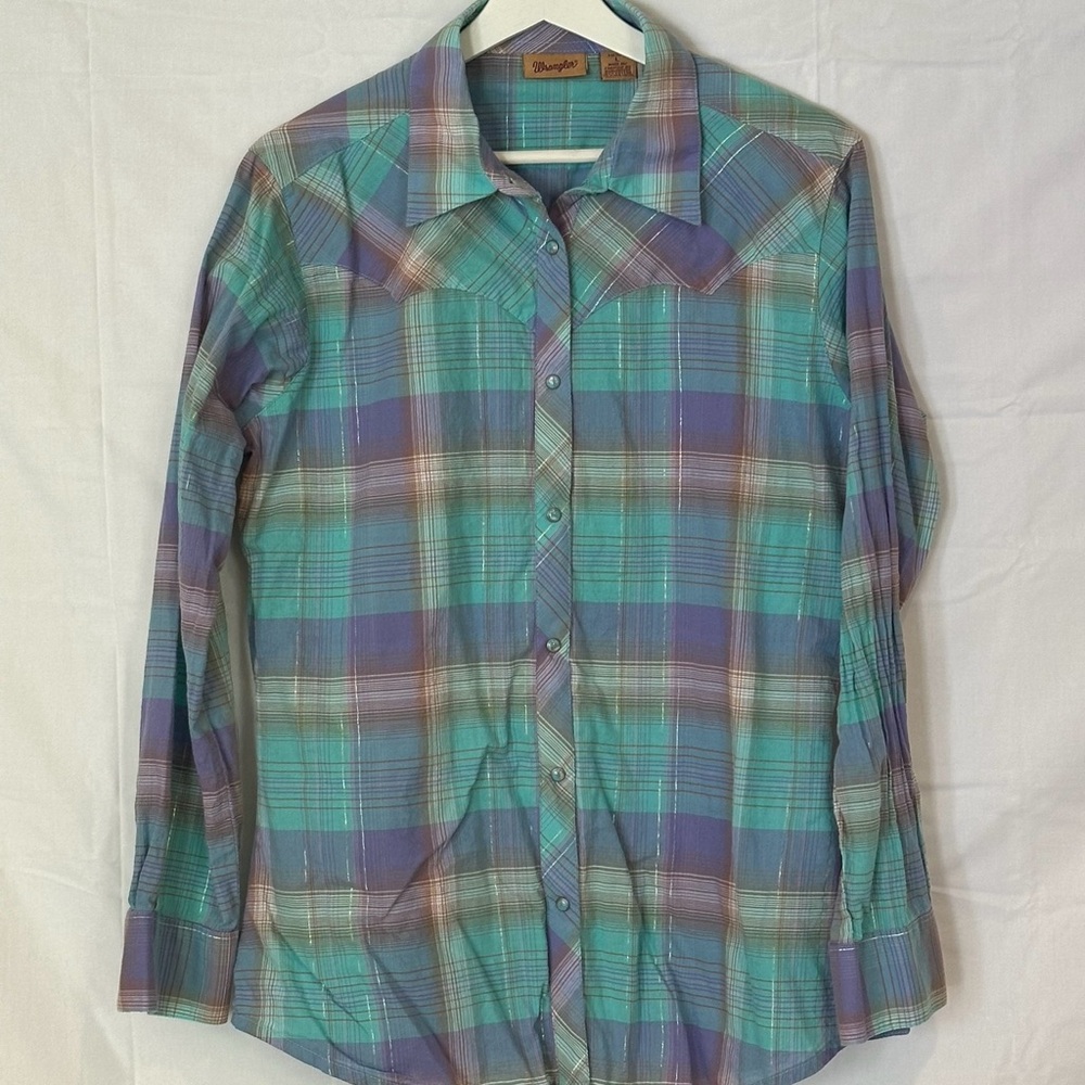 Wrangler Blue and Green Long Sleeve Button Down Shirt